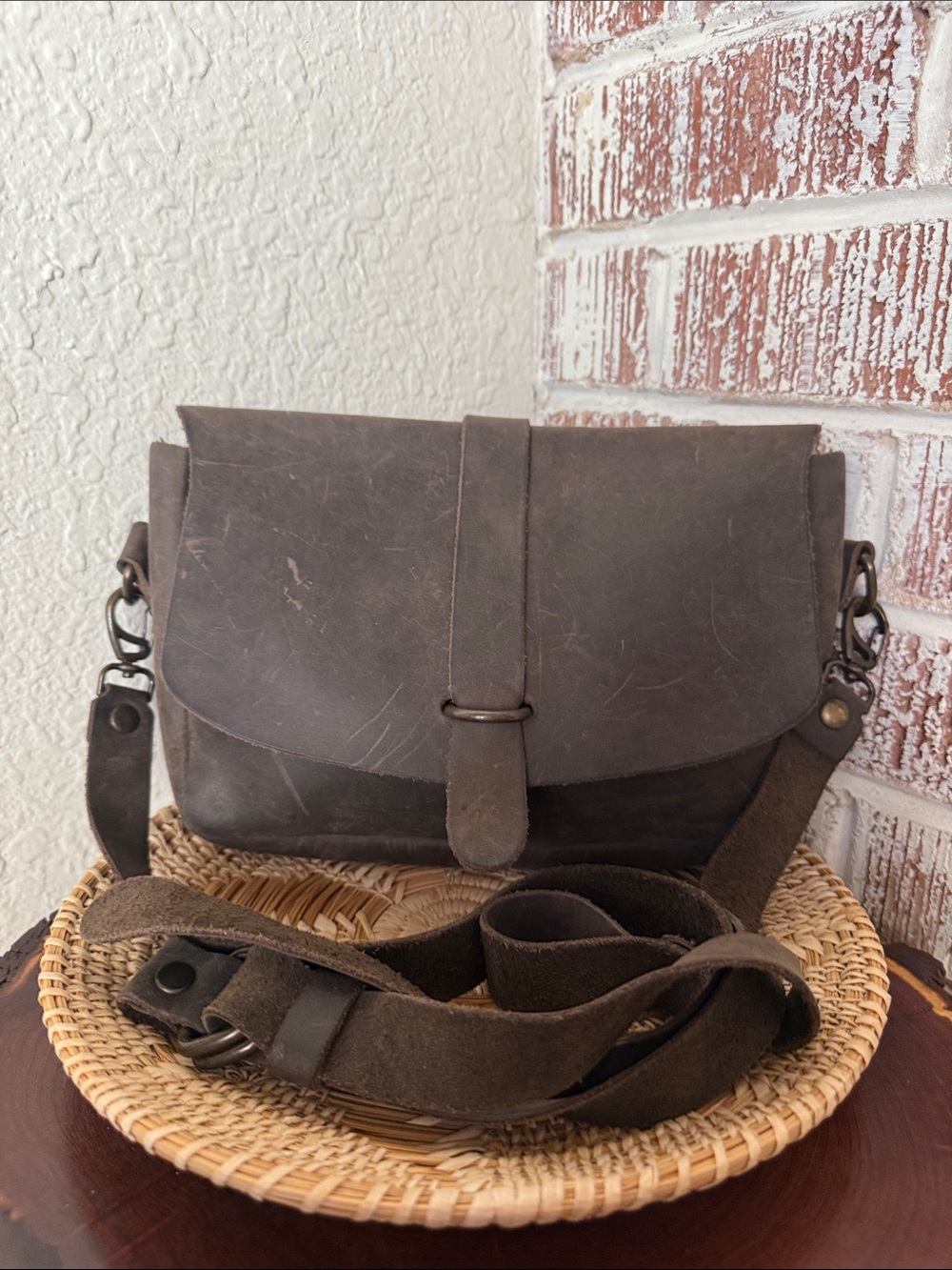 Love 41 Koroha Crossbody Bag
